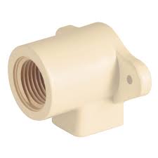 Codo de cpvc de 1/2" con oreja
