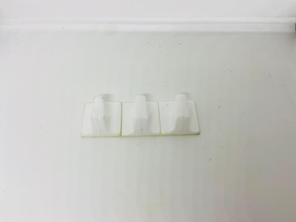 Mensula tipo ecuadra plastica 7588