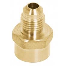 Niple latón tipo campana para gas de 3/8" x 1/2"