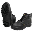 Botas negras con casquillo #28.