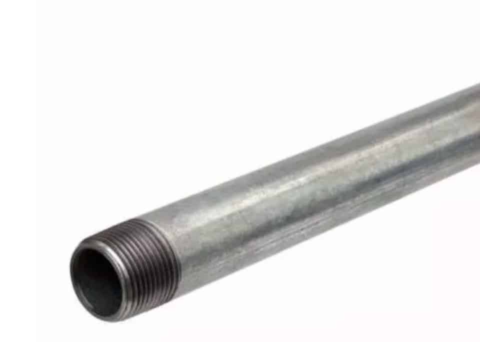 Tubo galvanizado con rosca norma NX de 1 1/4", 6 metros de largo.